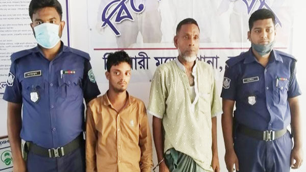 চিলমারীতে প্রতারক চক্রের ২ সদস্য আটক