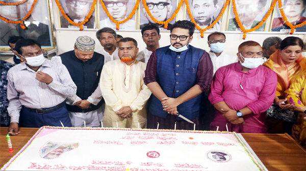 নওগাঁয় শ্রমিকলীগের ৫২তম প্রতিষ্ঠাবার্ষিকী পালিত
