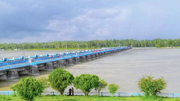 ফের তিস্তার পানি ফের বিপৎসীমার ওপরে প্রবাহিত হচ্ছে