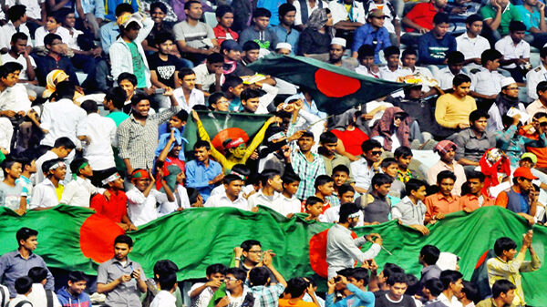 সকলের ঐক্যবদ্ধ প্রতিরোধে বন্ধ হলো খেলার মাঠে ভিনদেশী পতাকা উত্তোলন