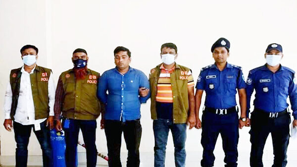 কুষ্টিয়ায় পুলিশ কনস্টেবল নিয়োগ বাণিজ্যের প্রতারক চক্রের সদস্য আটক