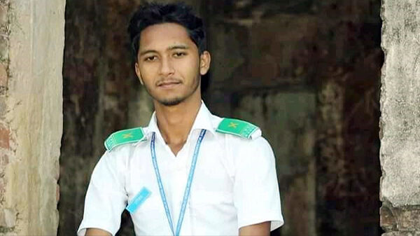 নবাবগঞ্জে কলেজ ছাত্র সৌরভের পায়ের রগ কাটা লাশ উদ্ধার