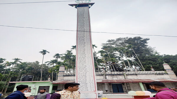 লক্ষ্মীপুরে সৌ‌দি প্রবাসীর উ‌দ্যো‌গে আল্লাহর ৯৯ না‌মের মিনার উ‌দ্বোধন