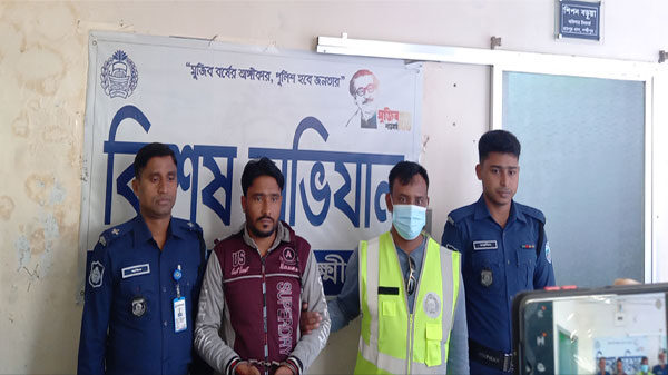 রায়পুরে মৃত্যুদন্ড সাজাপ্রাপ্ত আসামী আটক ক‌রে‌ছে থানা পু‌লিশ