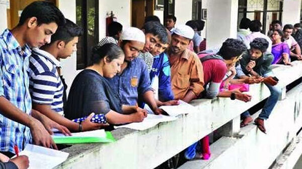 একাদশে শ্রেনীতে ভর্তির জন্য ১৫ লাখ আবেদন