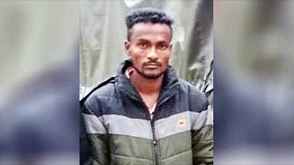গোপন ভিডিও তথ্য ফাঁস করে দেয়ার ভয় দেখিয়ে তরুণীকে একাধিকবার ধর্ষণ