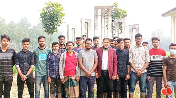পরিত্যক্ত শহীদ মিনারগুলো পরিষ্কার করবে ঠাকুরগাঁওয়ের "জাগ্রত যুবসমাজ"