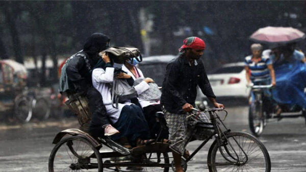 তাপমাত্রা বেড়ে আবারও মৃদু শৈত্যপ্রবাহ