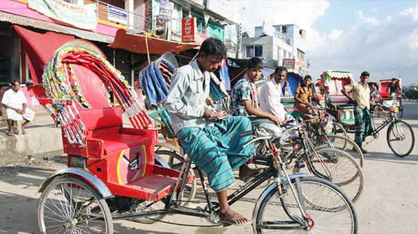 চায়ের রাজধানী খ্যাত দেশের অন্যতম পর্যটন নগরী মৌলভীবাজারের শ্রীমঙ্গলের পৌর এলাকায় পহেলা মার্চ থেকে সকল ব্যাটারি চালিত বাহন চলতে