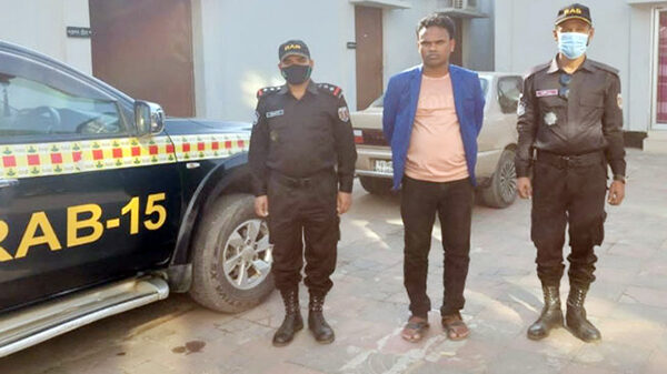 কক্সবাজারে পেটে ১০০০ পিস ইয়াবাসহ যুবক আটক