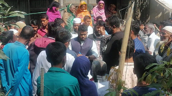 সম্পত্তির ভাগাভাগির দ্বন্দ্বে ১০ ঘণ্টা পর বাবার লাশ দাফন