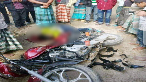 ঠাকুরগাঁওয়ে নিয়ন্ত্রণ হারিয়ে মোটরসাইকেল আরোহীর মৃত্যু