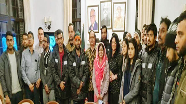 ইউক্রেনে আটকে পড়া ‘বাংলার সমৃদ্ধি’র ২৮ নাবিক দেশে ফিরেছেন