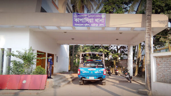 গাজীপুরে ফেসবুকে স্ট্যাটাসে কমেন্ট করাকে কেন্দ্র করে নিহত ৩