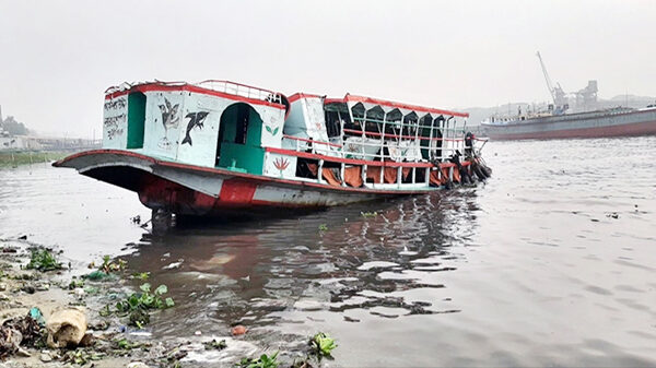 শীতলক্ষ্যায় লঞ্চডুবিতে মৃত্যু বেড়ে ১০