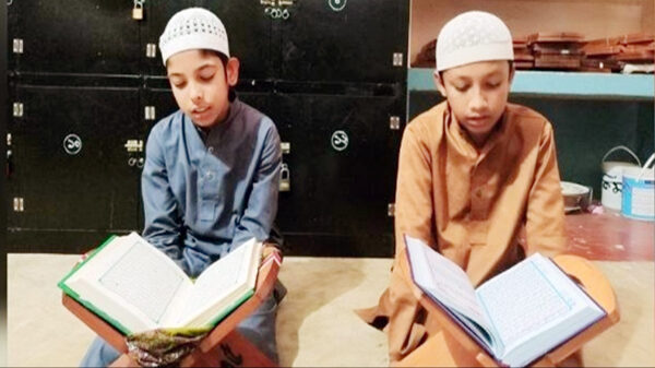 মাত্র ৪ ও ৭ মাসে কোরআনে হাফেজ হলো ছোট্ট দুই শিশু