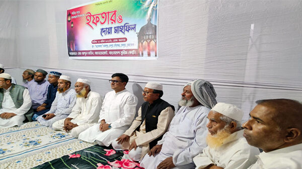 কেন্দুয়ায় প্রধানমন্ত্রী শেখ হাসিনা’র সু-স্ব্যাস্থ্য ও দীর্ঘায়ু কামনায় দোয়া ও ইফতার মাহফিল অনুষ্ঠিত