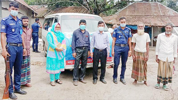 নবাবগঞ্জে অসাস্থ্যকর পরিবেশে সেমাই তৈরির অপরাধে জরিমানা