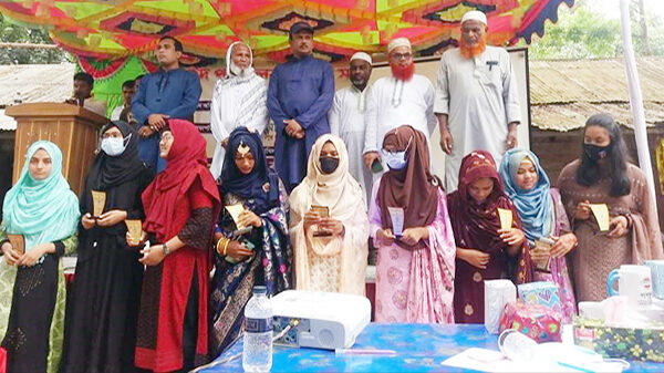 নবাবগঞ্জে কাশফুলের উদ্যোগে ঈদ পূরর্মিলন ও কৃতি সংবর্ধনা অনুষ্ঠিত