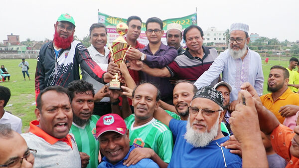 নওগাঁয় প্রীতি ফুটবল টুর্নামেন্ট অনুষ্ঠিত