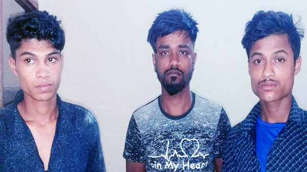 কুলাউড়ায় দুই স্কুলছাত্রীকে তুলে নিয়ে ধর্ষণচেষ্টা, গ্রেফতার ৩
