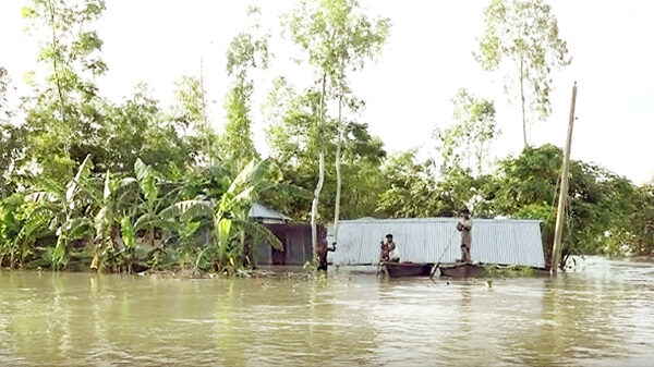 লালমনিরহাটের তিস্তা তীরবর্তী জনপদে বন্যা পরিস্থিতির অবনতি