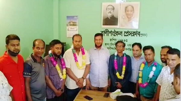 রাণীশংকৈল প্রেসক্লাব পুরাতন'র নির্বাচনে সভাপতি আনোয়ারুল, সম্পাদক আজাদ