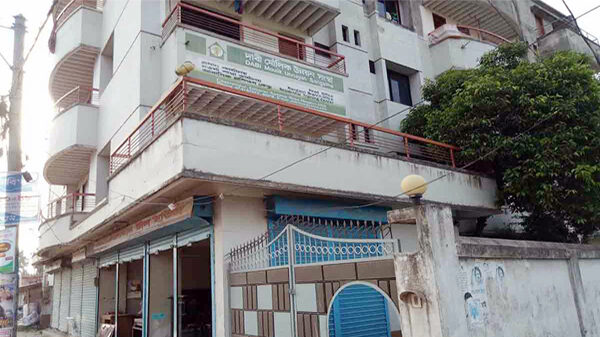 নওগাঁয় দাবী এনজিও’র সাবেক কর্মকর্তাকে ডেকে নিয়ে পিটালেন কর্তৃপক্ষরা