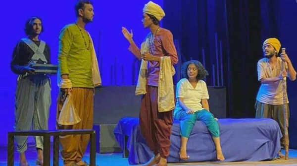 ঢাবির নাটমণ্ডলে রবীন্দ্রনাথ স্মরণে মঞ্চায়িত হলো ‘ডাকঘর’