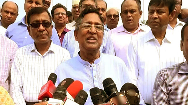 ডিম আমদানির বদলে স্থানীয় পর্যায়ে উৎপাদন উৎপাদন করে খেতে হবে: কৃষিমন্ত্রী