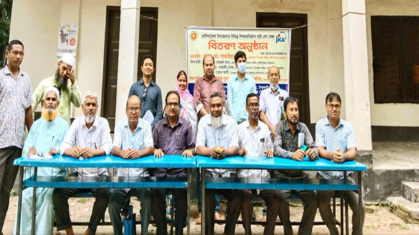 রাণীশংকৈলে জাইকার অর্থায়নে ১২ টি স্কুলে ১৫০ জোড়া বেঞ্চ বিতরণ