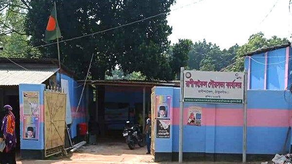 যোগ্যতাহীন ঠিকাদাররাই দরপত্রের সময় চেয়ে ইউএনও'র নিকট আবেদন করেছে