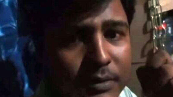 ভূরুঙ্গামারীতে ভুয়া কাস্টমস্ কর্মকর্তা আটক