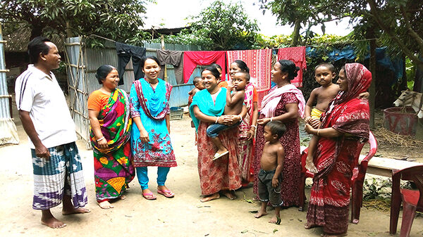 সাফ চ্যাম্পিয়ন নারী ফুটবল দলের স্বপ্না ও সোহাগী ঠাকুরগাঁওয়ের গর্ব