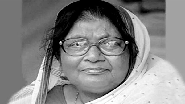 সাজেদা চৌধুরীর মরদেহে ফুল দিয়ে শ্রদ্ধা জানিয়েছেন রাষ্ট্রপতি ও প্রধানমন্ত্রী