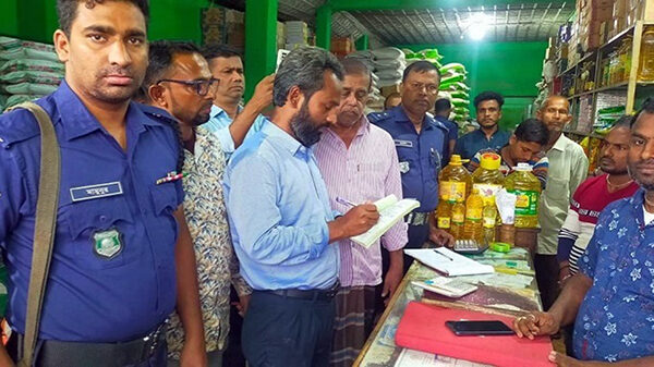 চিনির বাজারে অস্থিরতা বন্ধে অভিযান