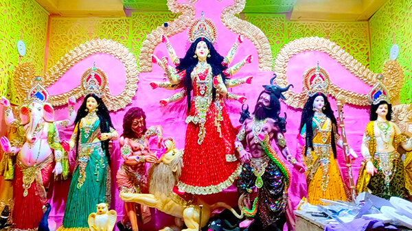 বাঞ্ছারামপুরে মহা ষষ্ঠীপূজার মধ্য দিয়ে শুরু হচ্ছে শারদীয় দুর্গাপূজা