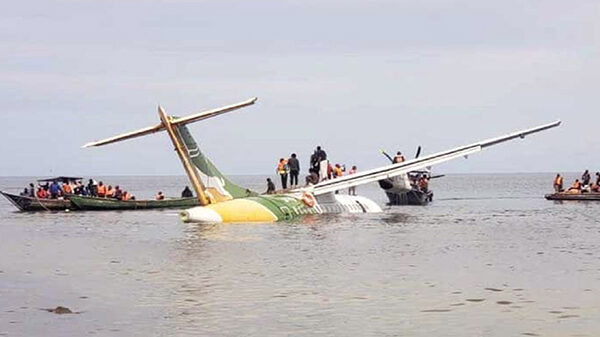 তানজানিয়ায় একটি যাত্রীবাহী বিমান বিধ্বস্ত হয়ে ১৯ জনের মৃত্যু