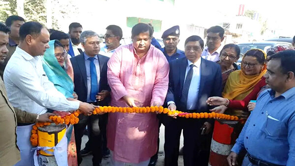 ঠাকুরগাঁওয়ে শেখ রাসেল চত্বর নির্মাণ কাজের উদ্বোধন করলেন যুব ও ক্রীড়া প্রতিমন্ত্রী
