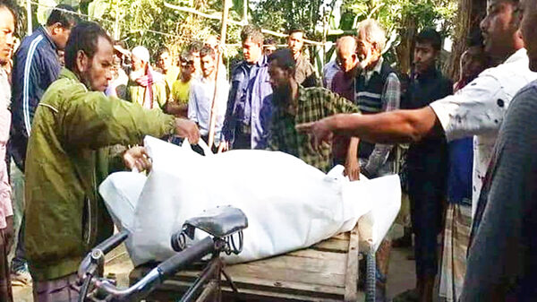 ঠাকুরগাঁওয়ে জমি নিয়ে বিরোধের জেরে বৃদ্ধকে কুপিয়ে হত্যার অভিযোগ