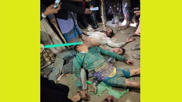 কুমিল্লার মুরাদনগরে ডাকাত সন্দেহে সংঘবদ্ধ পিটুনিতে দুজন নিহত ও একজন আহত
